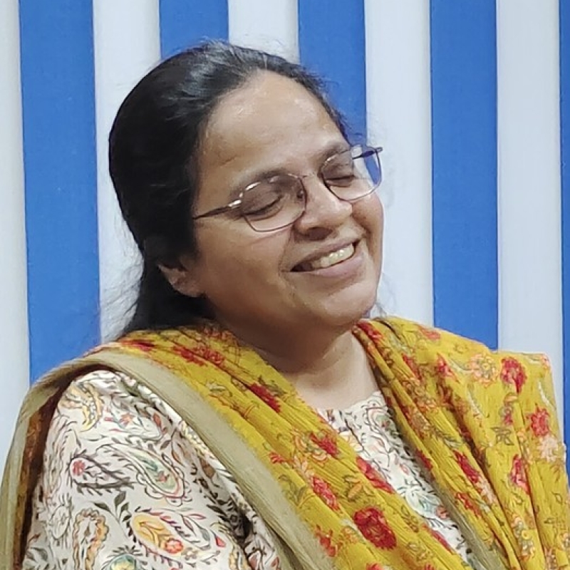 Smt. Nuzhat Zainab